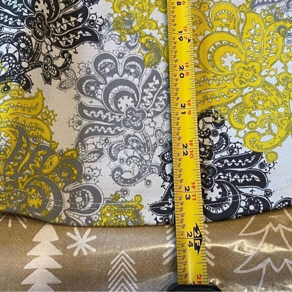 🌺3 for $30🌺Yoga Type Tank Top, size S. (S121) - Picture 6 of 6